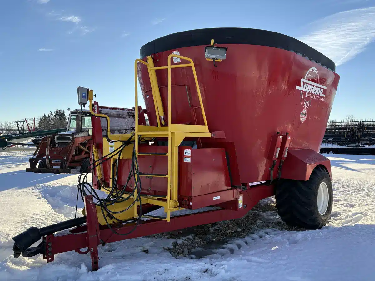 Gallery image 1 for 2020 Supreme 900T TMR Mixer