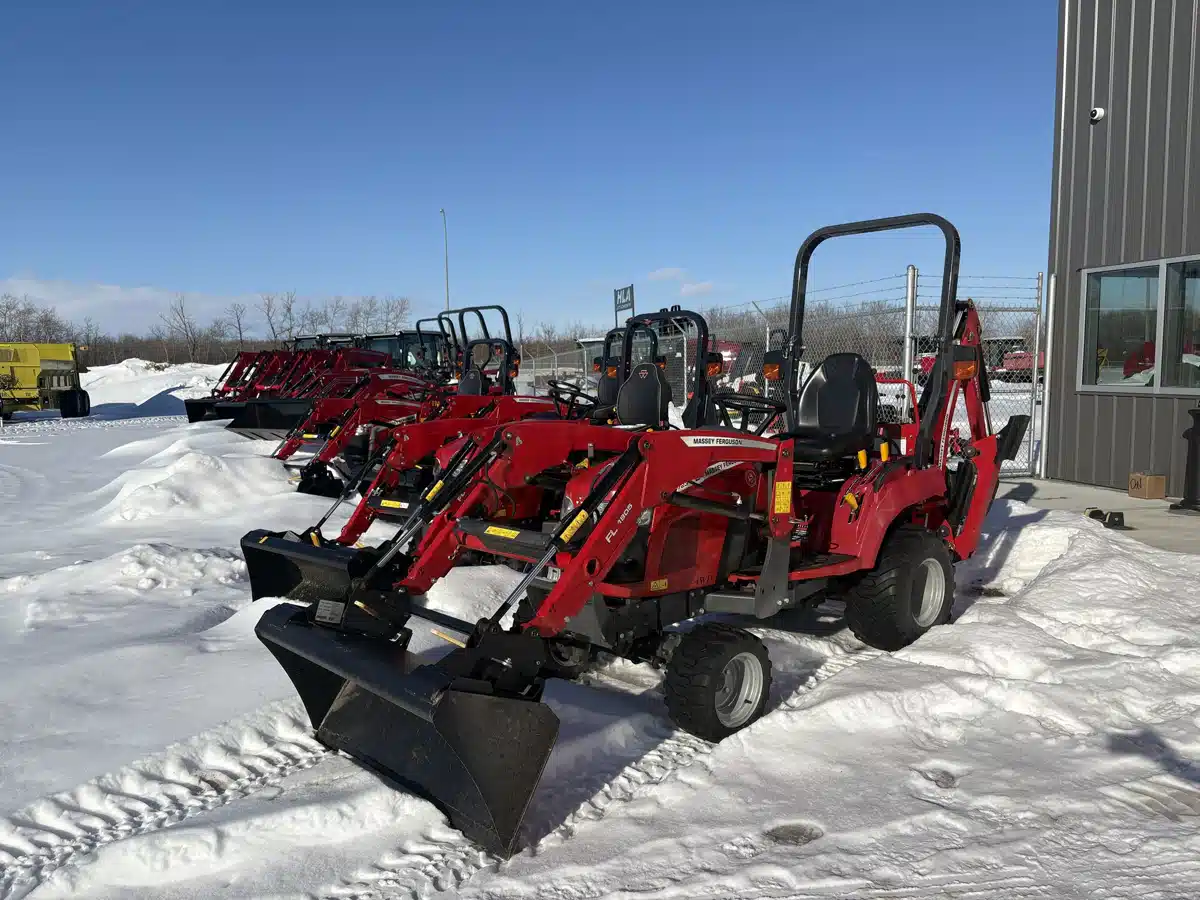 Gallery image 1 for 2021 Massey Ferguson GC1723E Tractor