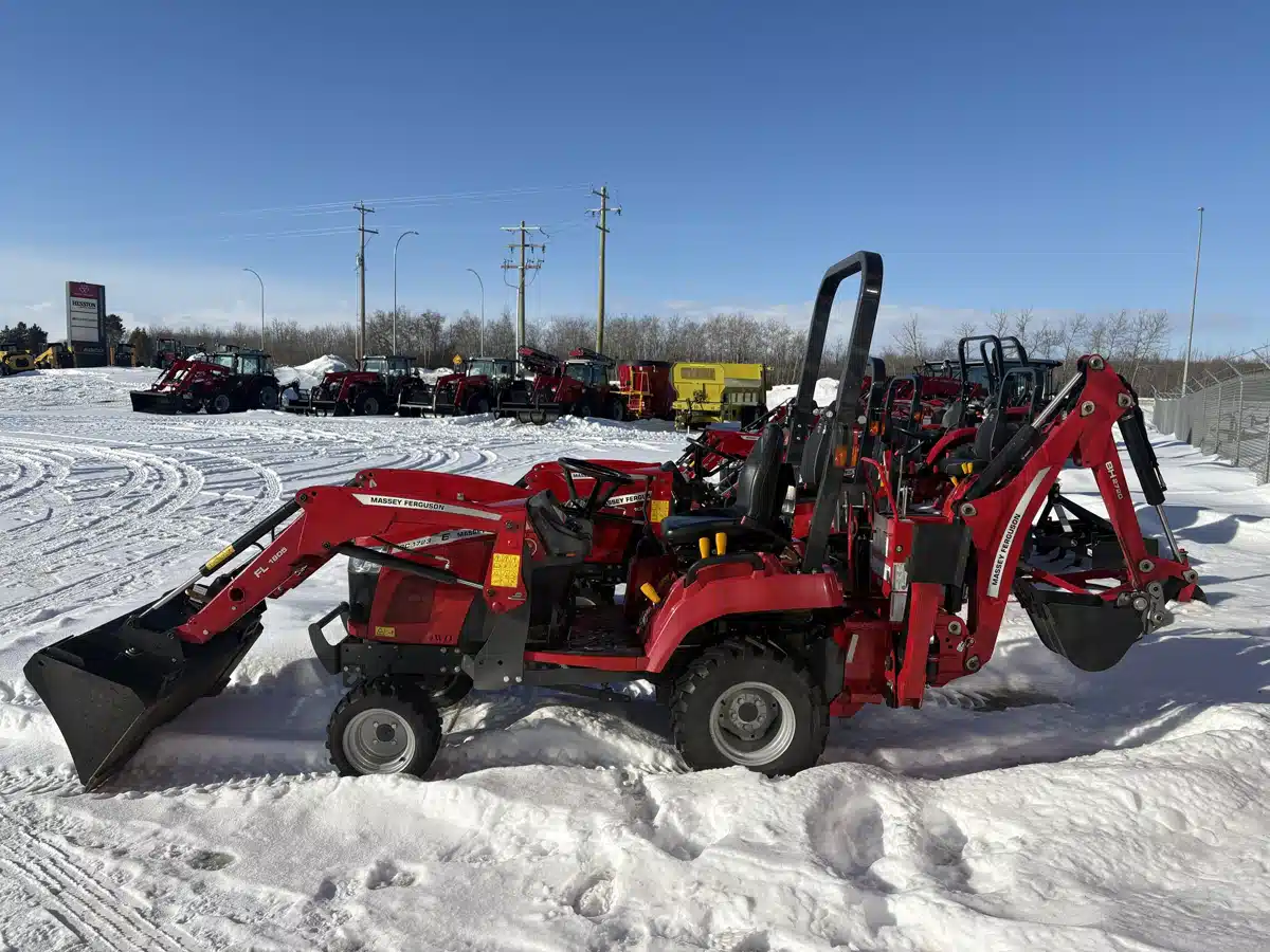 Gallery image 2 for 2021 Massey Ferguson GC1723E Tractor