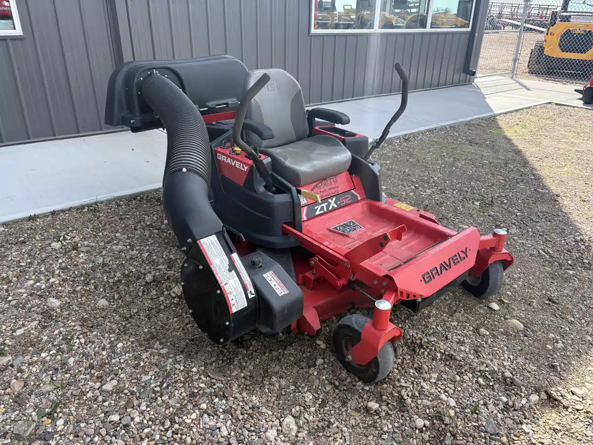 Photo de la Galerie 1 pour 2018 Gravely ZT X 52 Tondeuse à rayon de braquage zéro