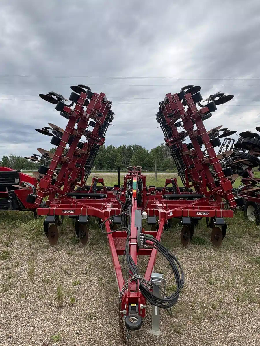 Gallery image 2 for 2020 Salford I-4141 Vertical Tillage
