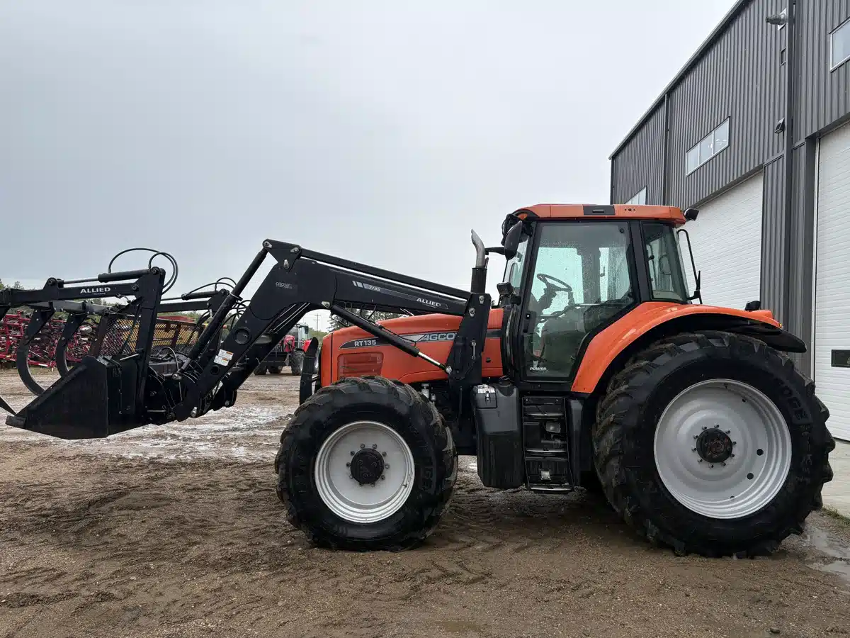 Gallery image 2 for 2005 Agco RT135 Tractor