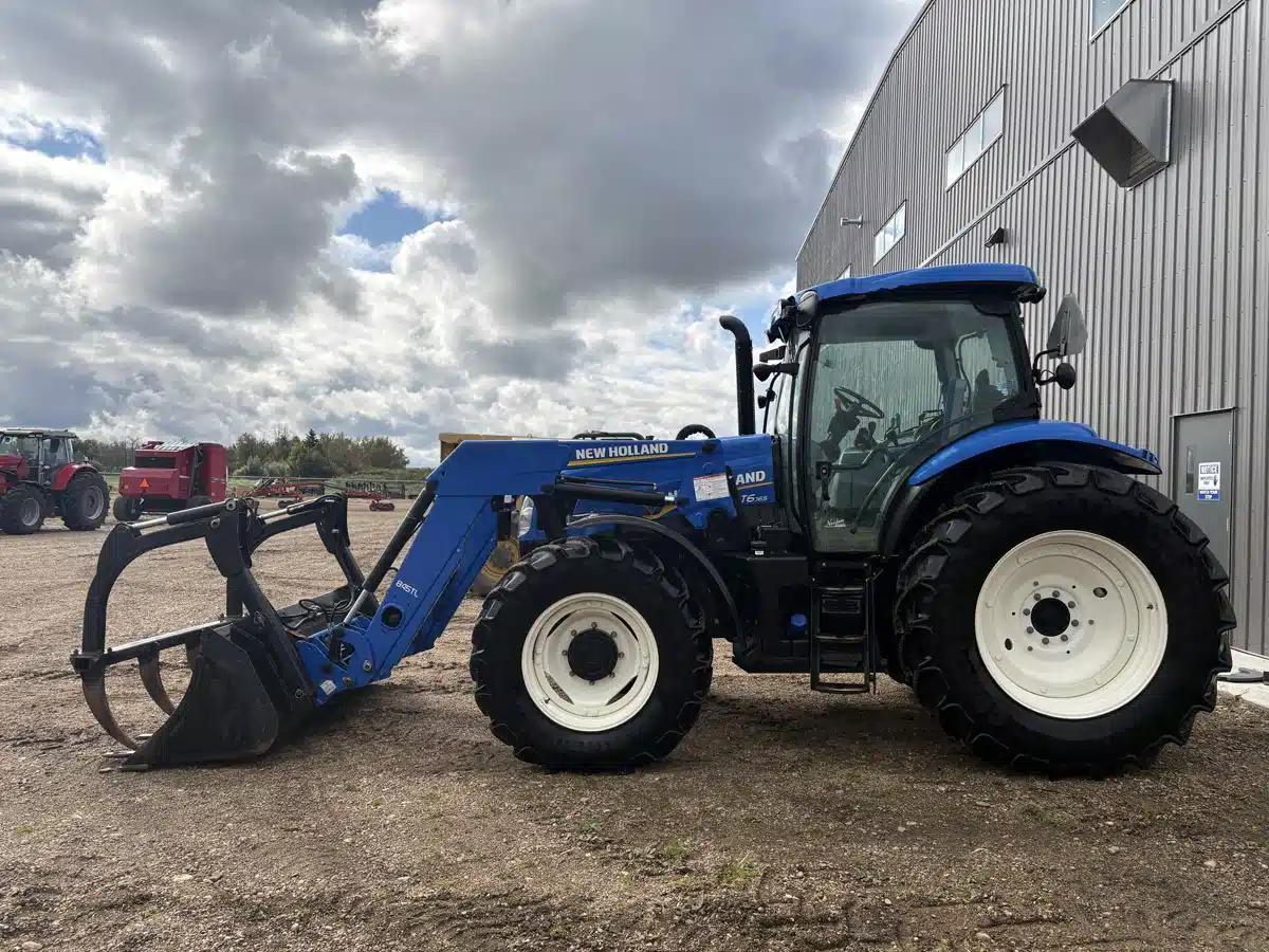 Photo de la Galerie 2 pour 2014 New Holland T6.165 Tracteur