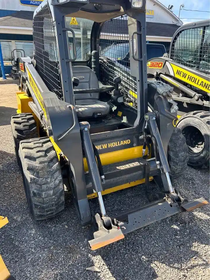 Gallery image 1 for Used 2017 New Holland L220 Skid Steer