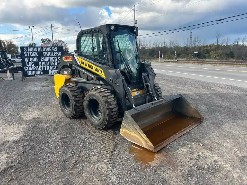 Gallery image 1 for Used 2013 New Holland L220 Skid Steer