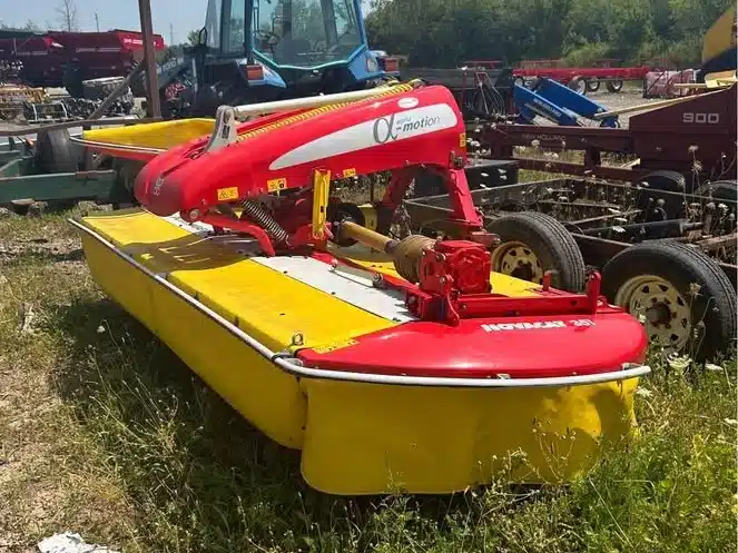 Gallery image 1 for Used 2013 Pottinger NOVACAT 351 Disc Mower