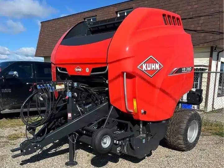 Gallery image 1 for New 2023 Kuhn VB 3160 Round Baler