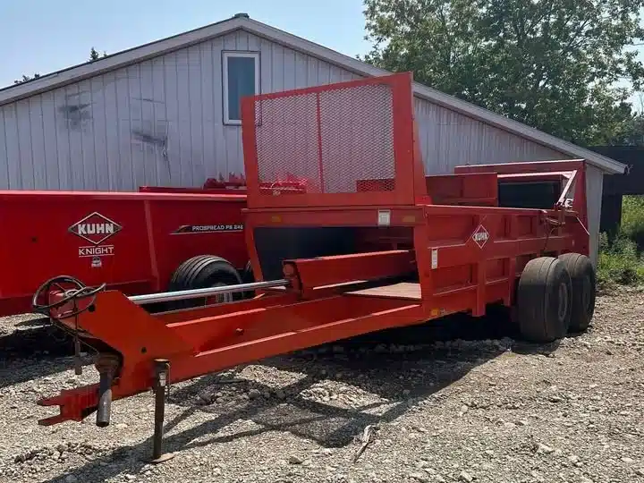 Gallery image 1 for Used 2012 Kuhn 2044 Manure Spreader