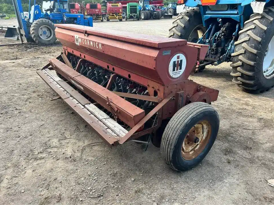 Gallery image 1 for Used 1971 International 10 Drill