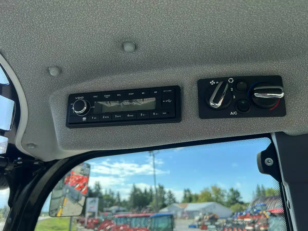 Gallery image 2 for New 2024 New Holland ML50T Wheel Loader