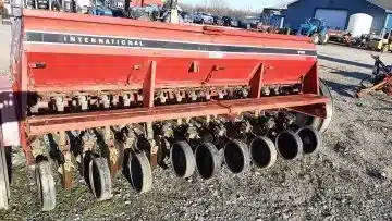 Gallery image 2 for Used 1995 Case IH 5100 Drill