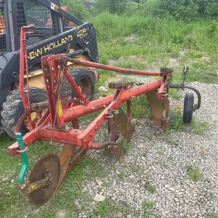 Gallery image 1 for Used 1980 Kverneland 3F Plow
