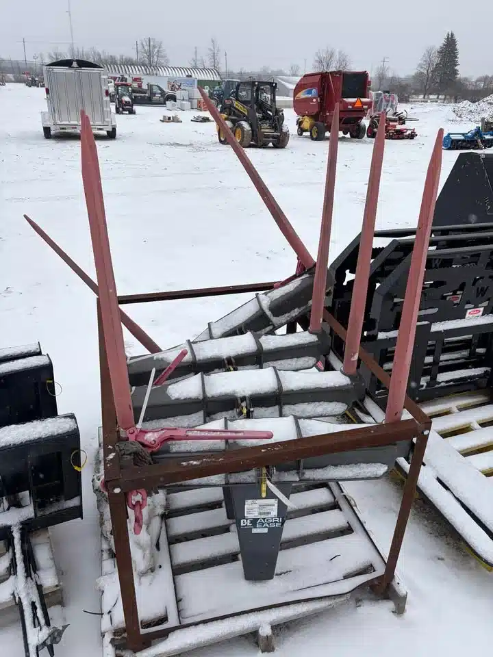 Gallery image 1 for 2023 Braber Bucket Spear Bale Fork