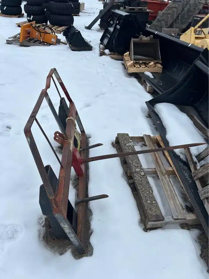 Used Unspecified Spear Bale Spear