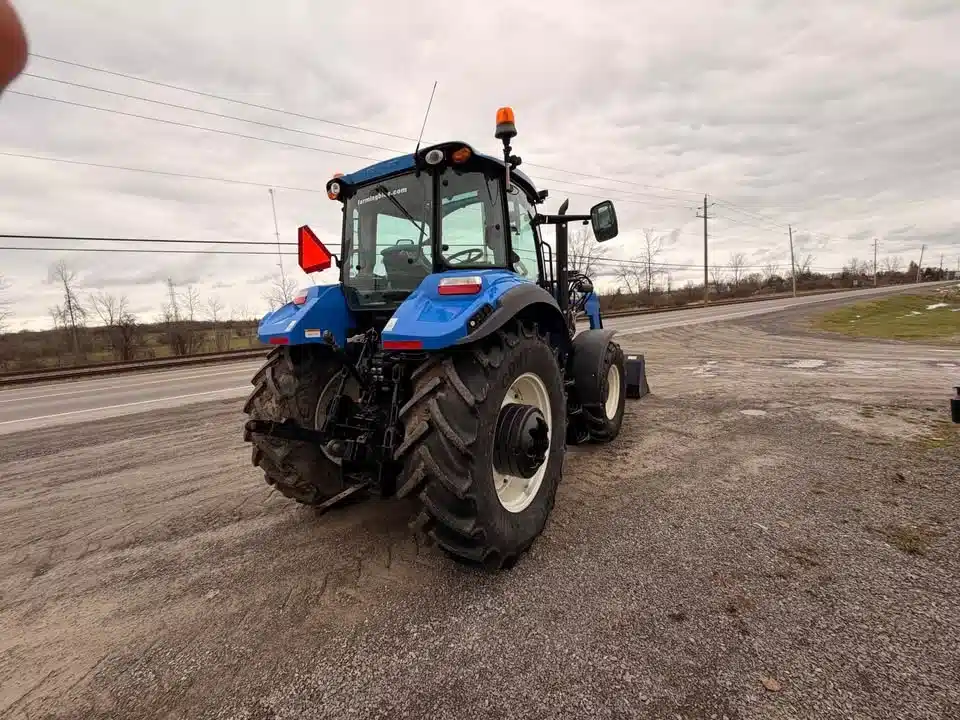 Gallery image 2 for Used 2013 New Holland T5.105 EC Tractor