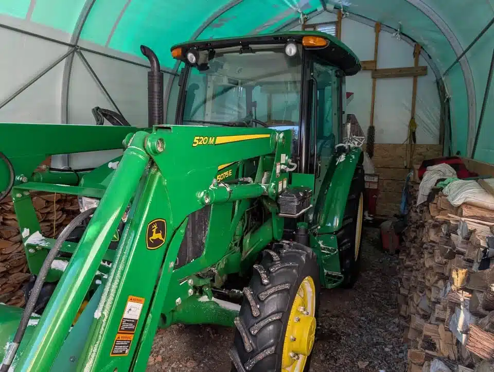 Gallery image 1 for Used 2018 John Deere 5075E Tractor Loader