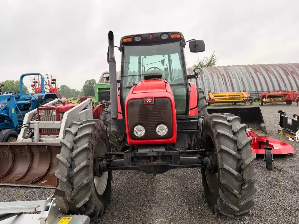 Gallery image 2 for 2007 Massey Ferguson 5465 Tractor