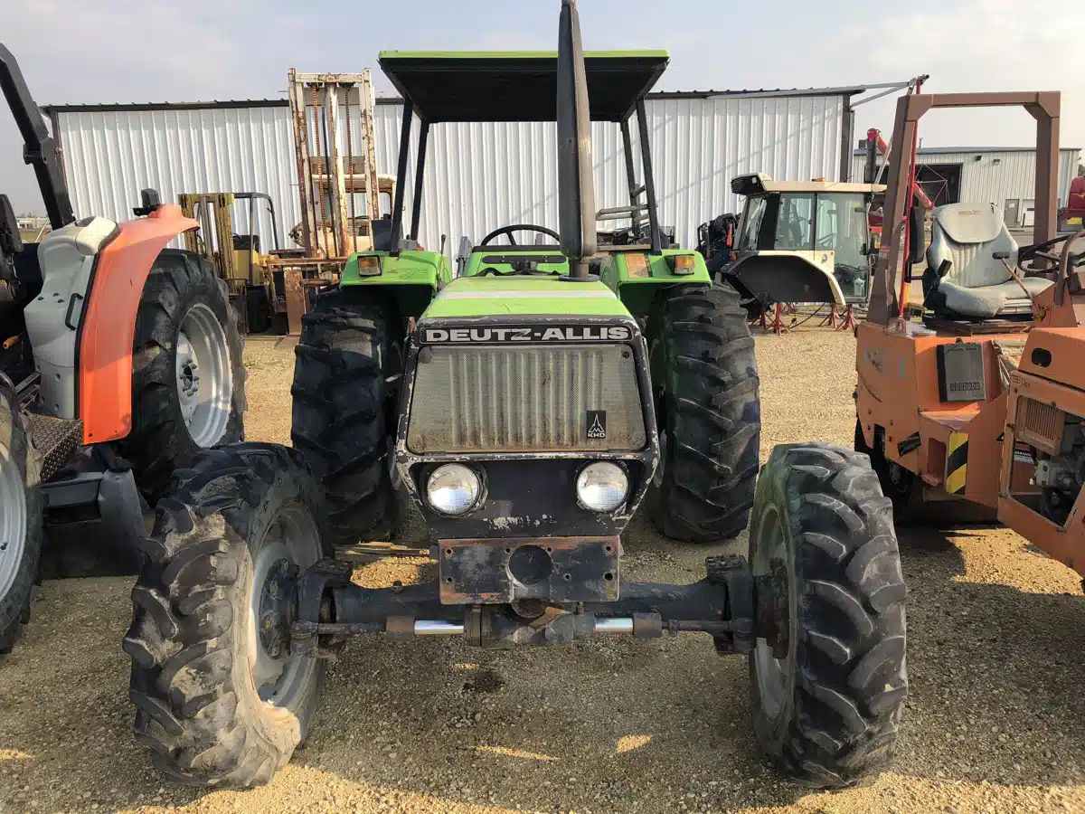 Gallery image 2 for Used 1986 Deutz Allis 6250 Tractor
