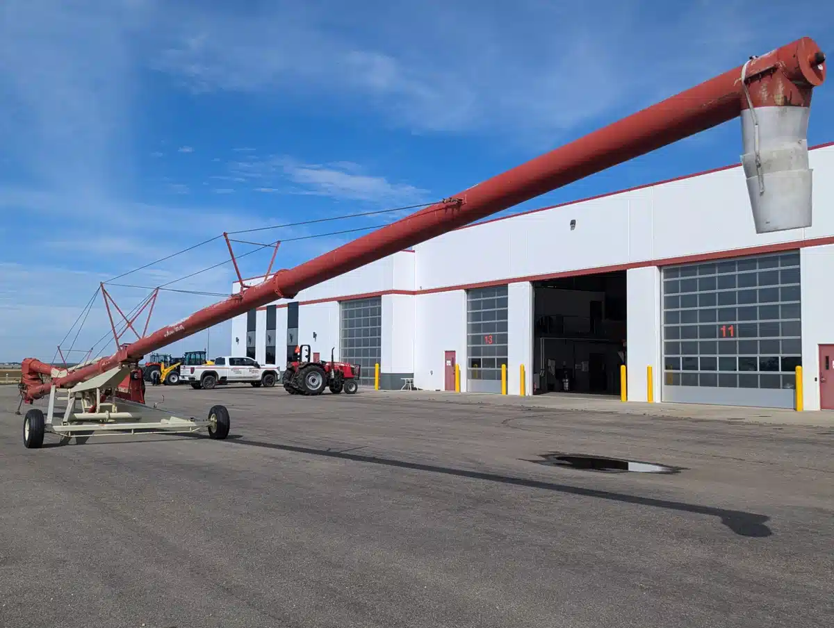 Gallery image 2 for Used 2003 Farm King 1385 Grain Auger