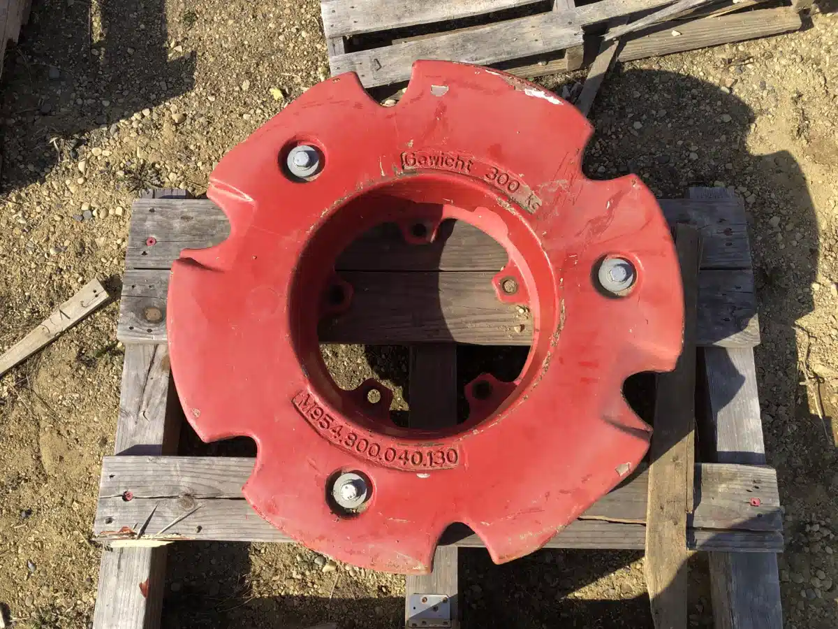 Gallery image 2 for Used Fendt 300KG Weights