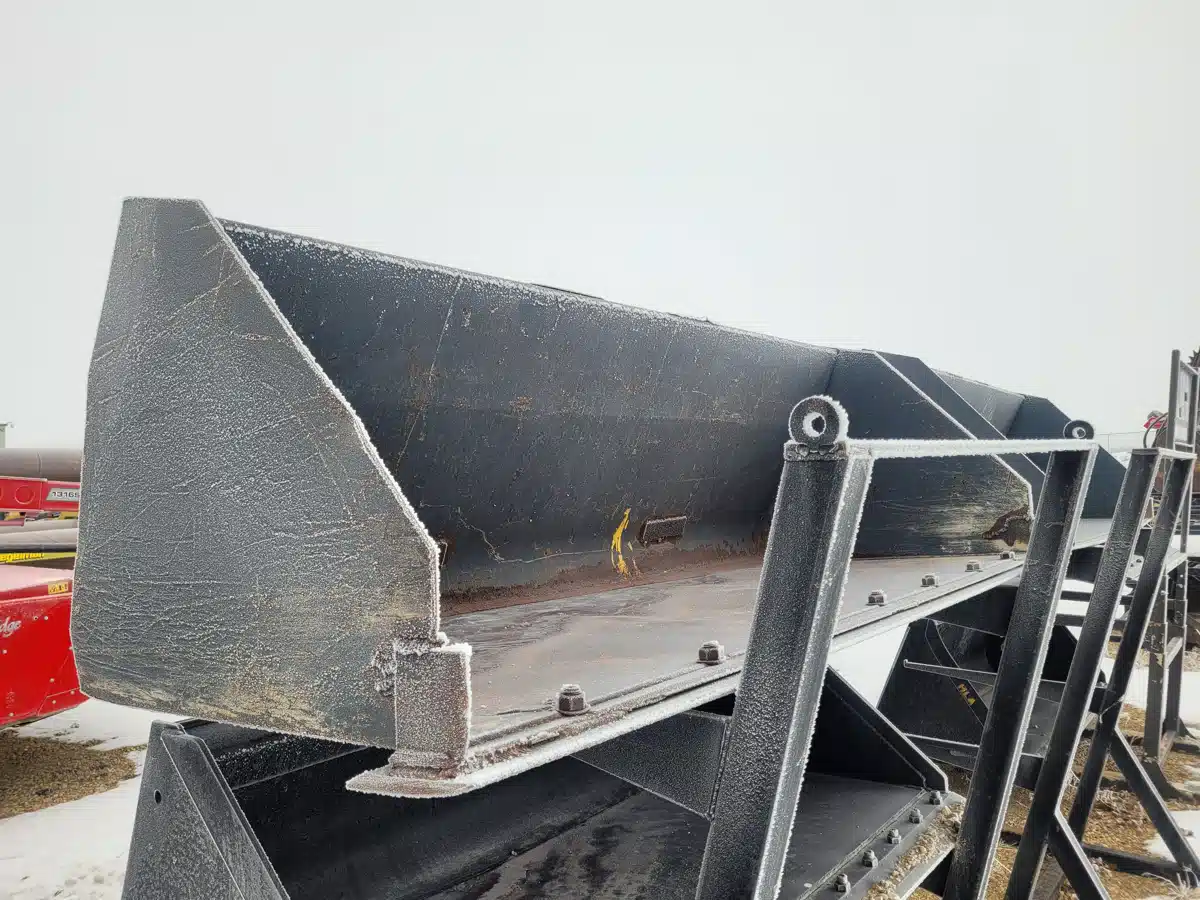 Gallery image 1 for Used Gehl 89IN Bucket