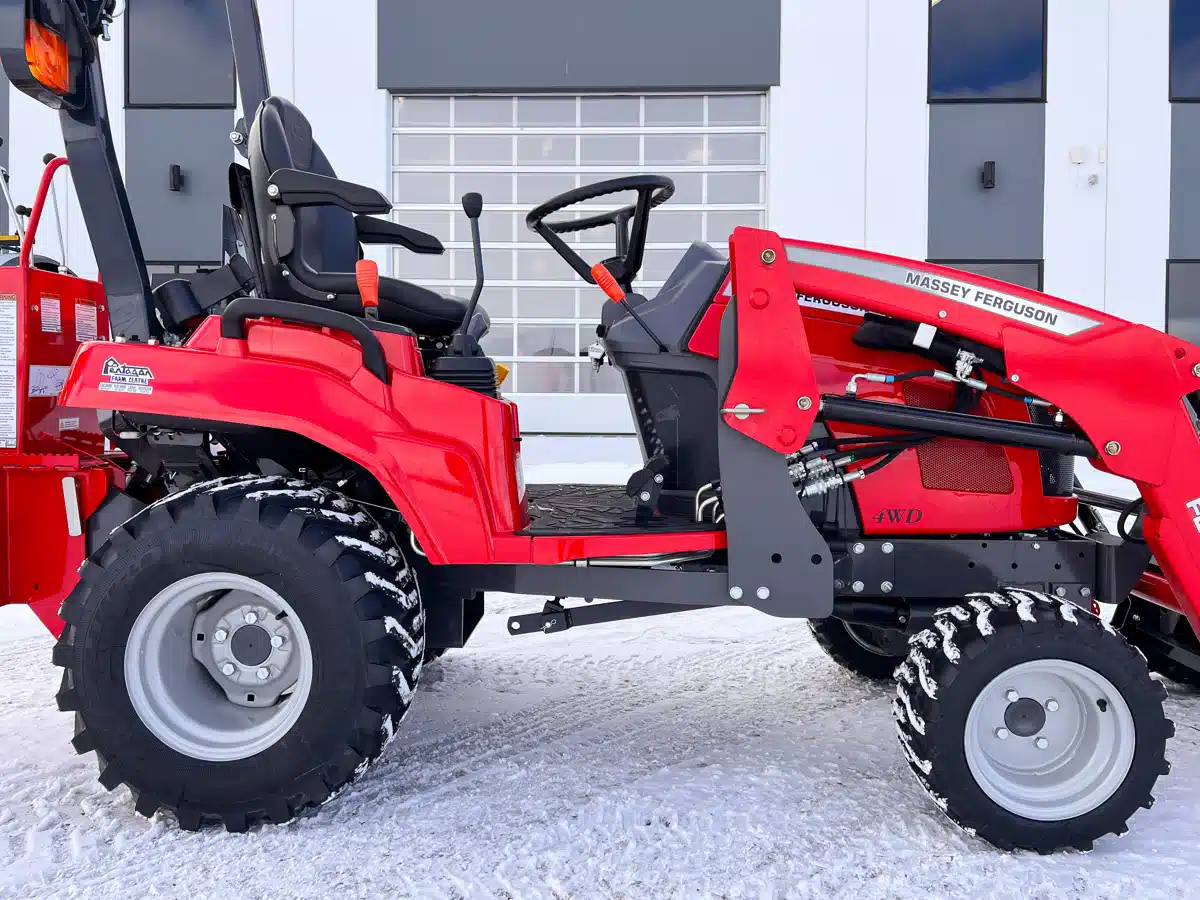 Gallery image 2 for New 2023 Massey Ferguson GC1723E Tractor