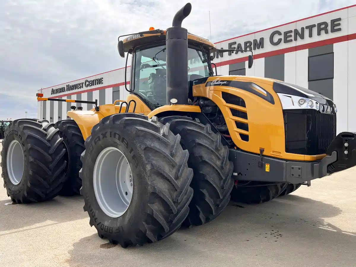 Gallery image 1 for Used 2018 Challenger MT955E Tractor