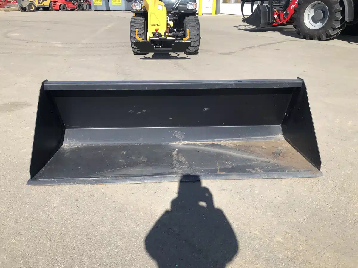 Gallery image 2 for Used 2019 Alo 210 Bucket