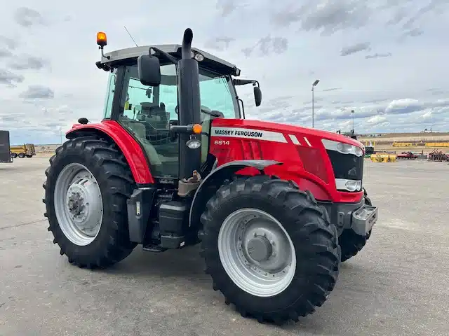 8 F + 2 R Massey Ferguson MF 1035 DI Tractor, 4 WD, 36 HP at Rs 460000 in  Pithora