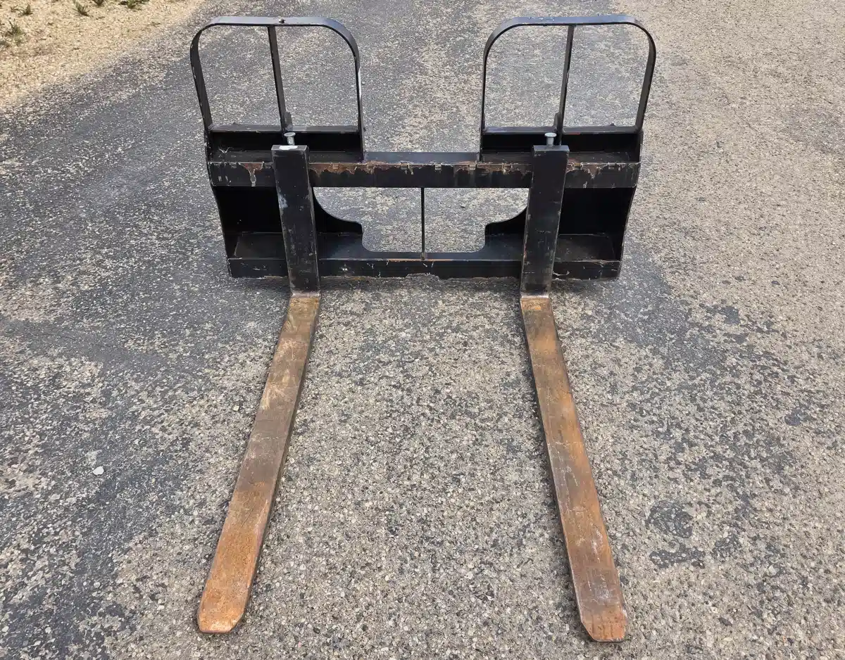 Gallery image 2 for Used 2015 Horst Welding HD4248W Pallet Fork