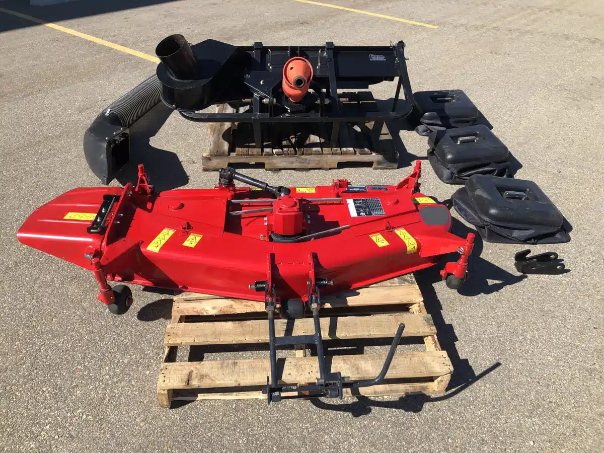 Gallery image 1 for Used 2013 Massey Ferguson 2325 Mower