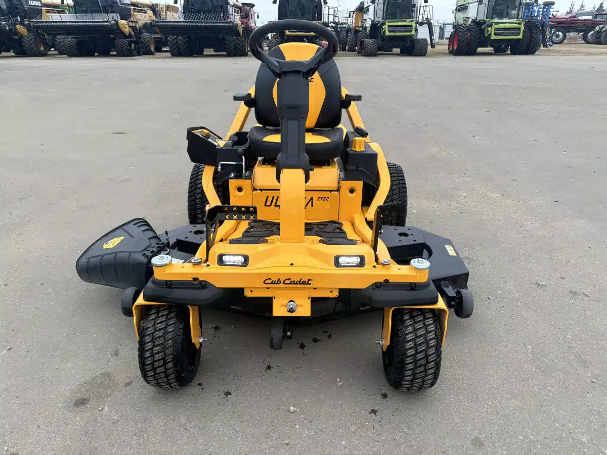 Gallery image 2 for Used 2023 Cub Cadet ZTS2 60 Mower - Zero Turn