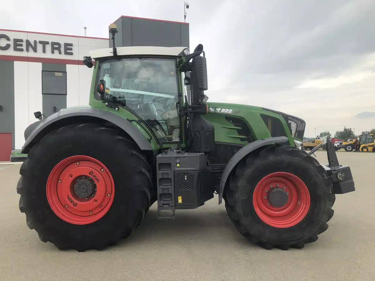 Gallery image 2 for Used 2018 Fendt 822 VARIO Tractor