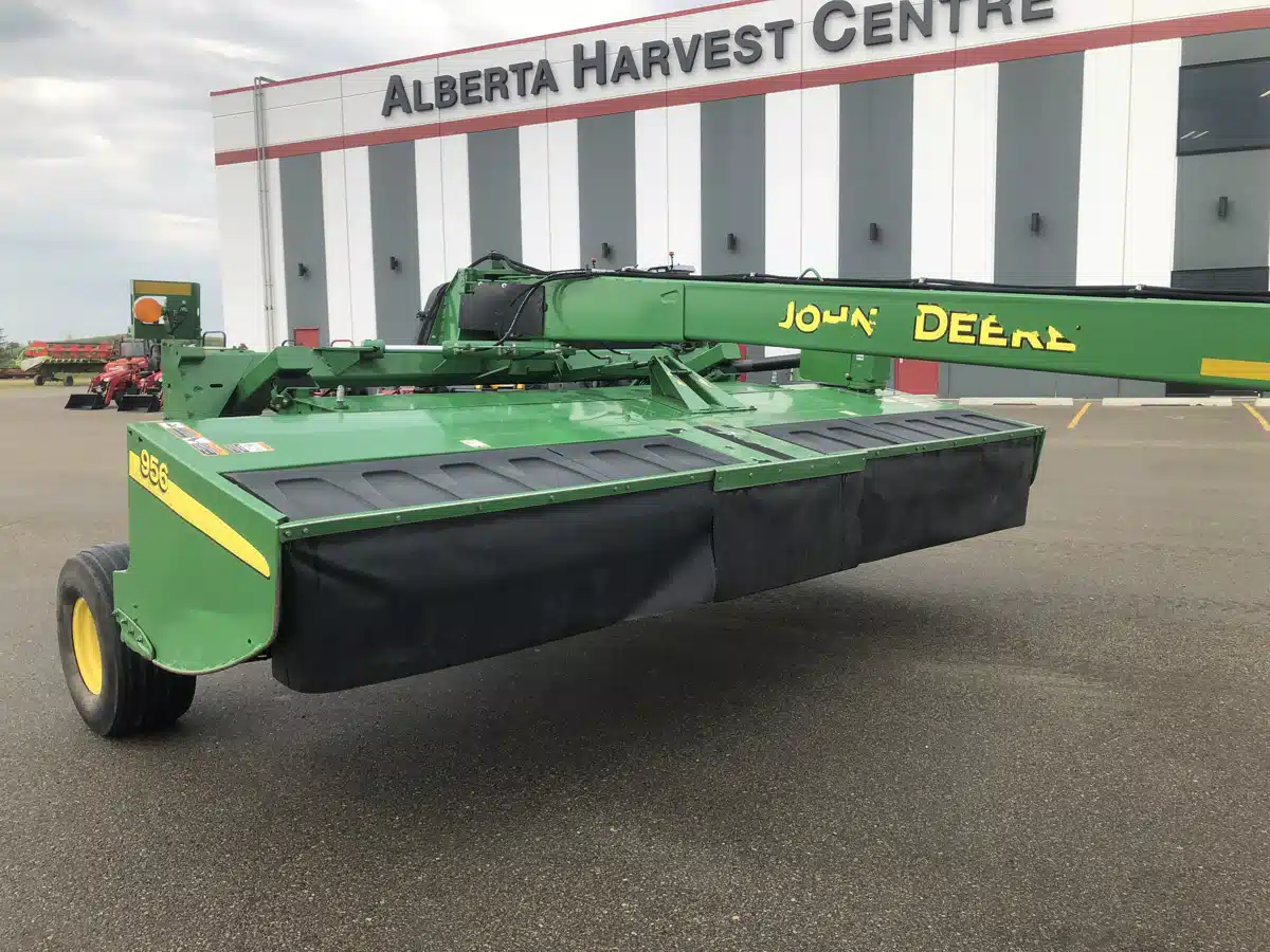 Gallery image 2 for Used 2017 John Deere 956 Disc Mower Conditioner