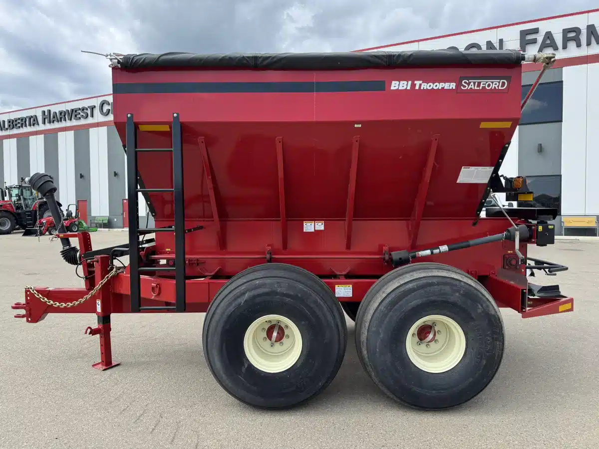 Gallery image 2 for Used 2023 Salford BBI TROOPER Spreader - Fertilizer