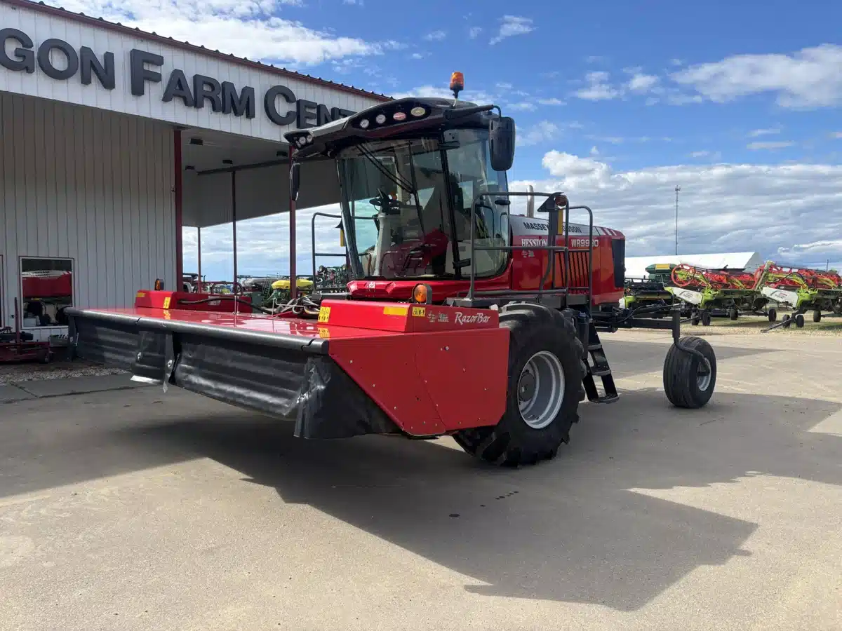 Gallery image 1 for Used 2022 Massey Ferguson WR9980 Windrower