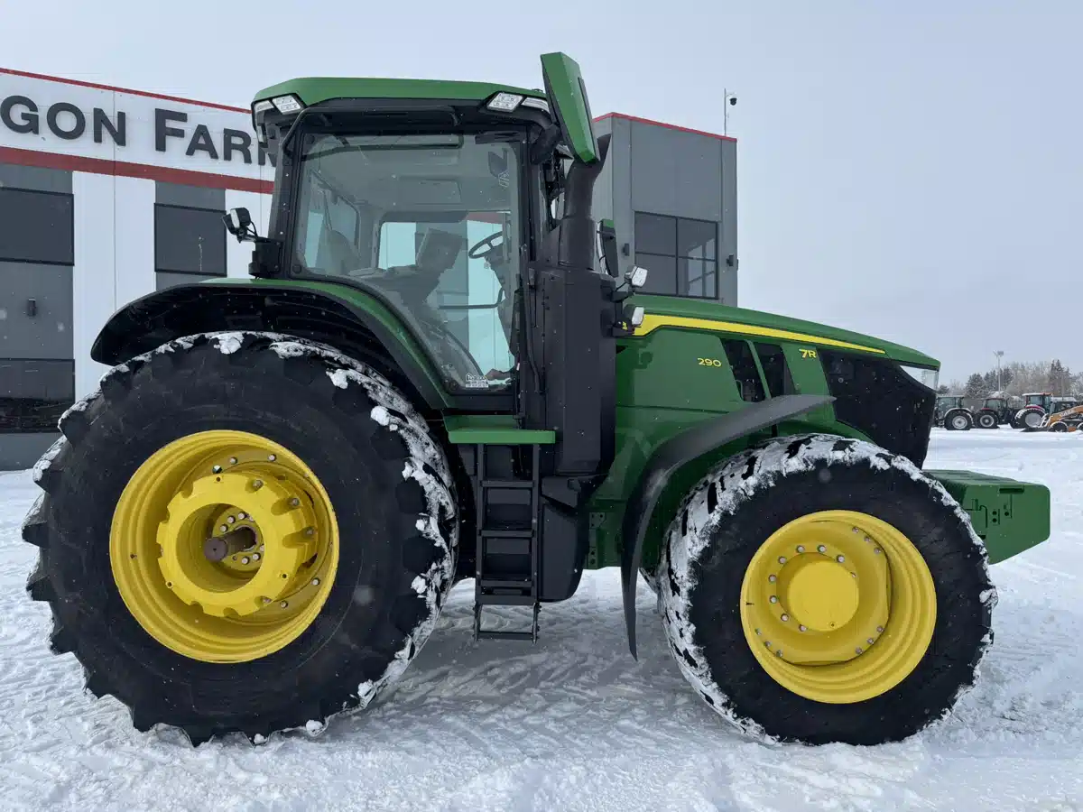 Gallery image 2 for 2021 John Deere 7R 290 Tractor