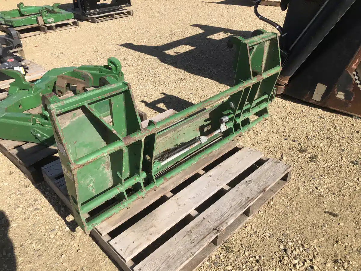 Gallery image 1 for Used 2015 John Deere ADA0600 Header Adapter