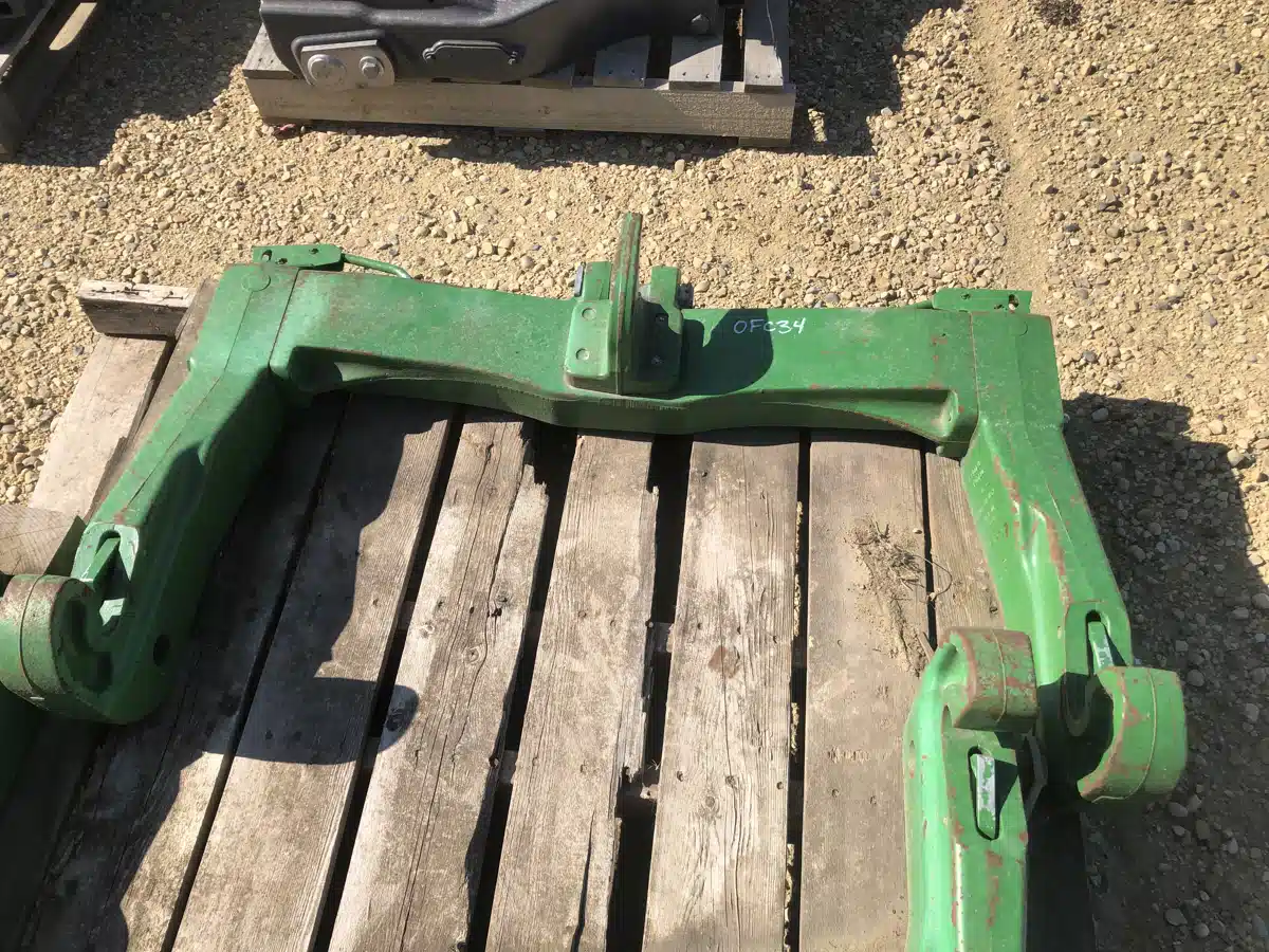 Gallery image 2 for Used John Deere CAT 3 Hitch