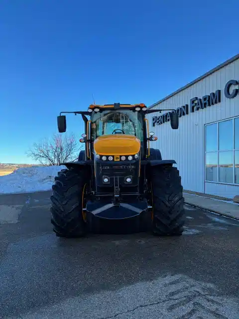 Gallery image 2 for 2023 JCB FASTRAC 8330 Tractor