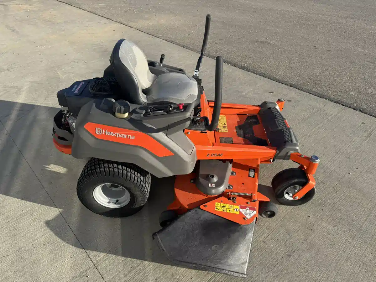 Gallery image 2 for Used 2020 Husqvarna Z254F Mower - Zero Turn