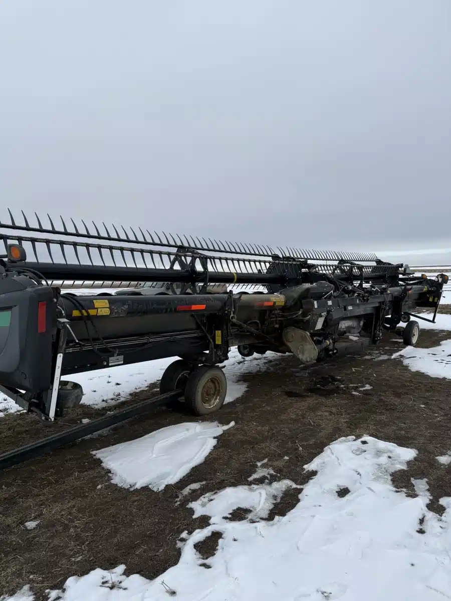 Gallery image 2 for 2016 MacDon FD75 Header - Flex Draper
