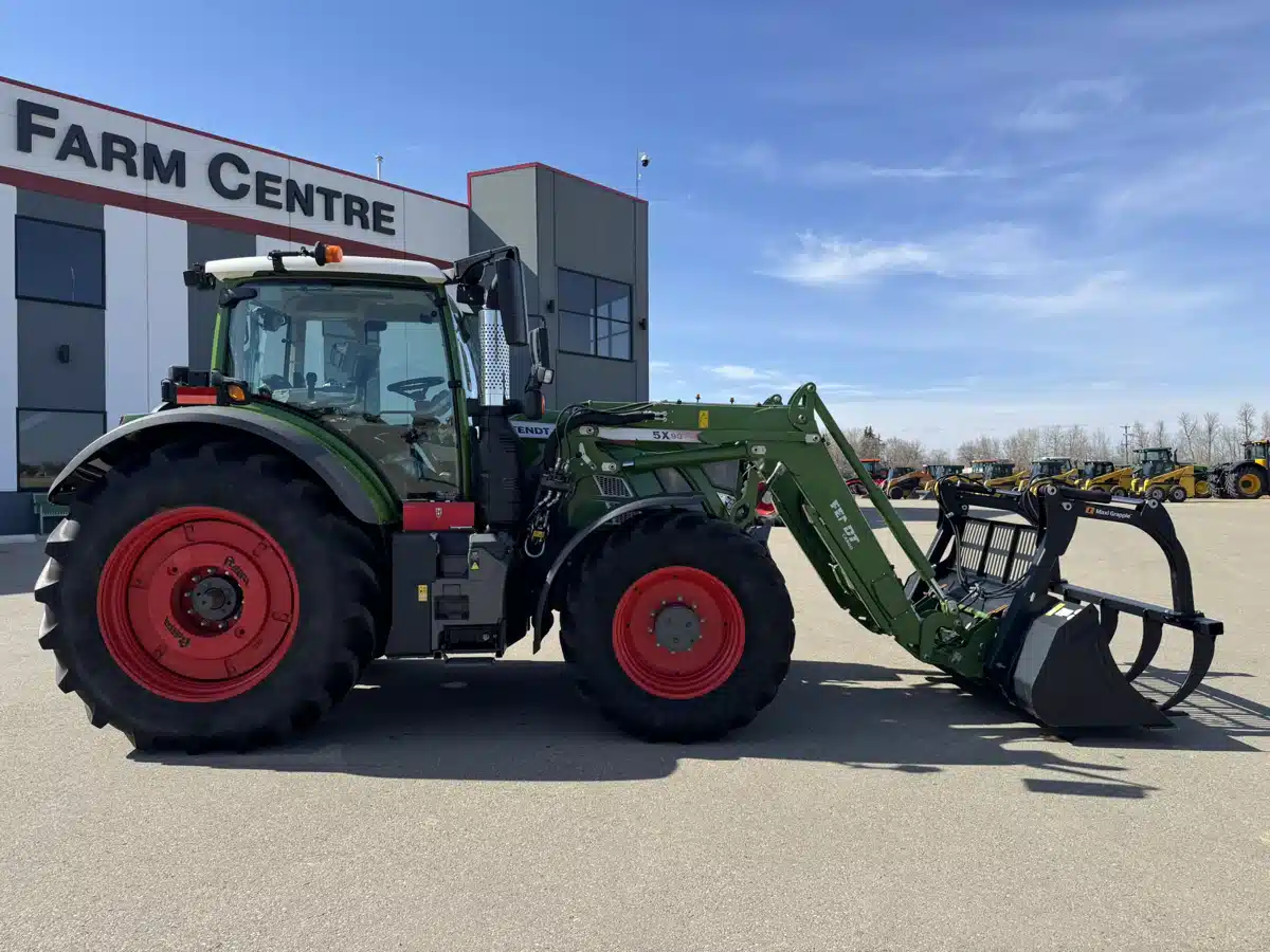 Photo de la Galerie 2 pour 2018 Fendt 718 VARIO Tracteur