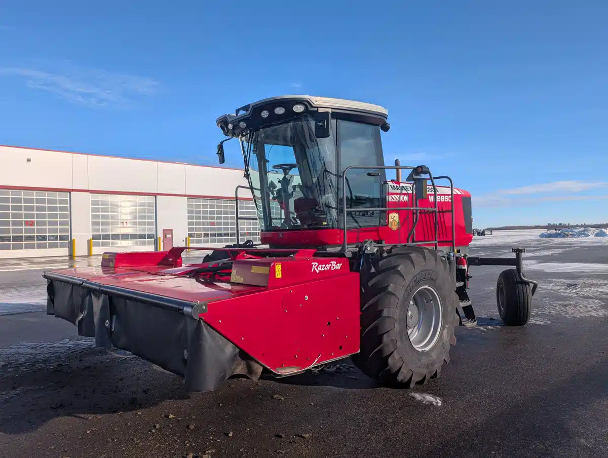 Gallery image 1 for 2017 Massey Ferguson WR9860 Windrower