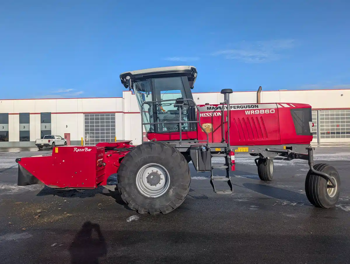 Gallery image 2 for 2017 Massey Ferguson WR9860 Windrower