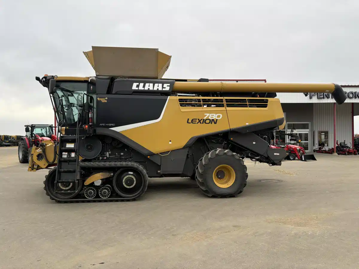 Gallery image 2 for 2017 CLAAS LEXION 780TT Combine