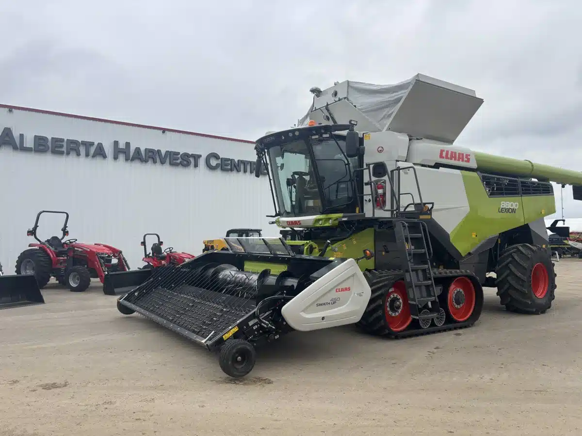 Photo de la Galerie 1 pour 2022 CLAAS LEXION 8800TT Batteuse