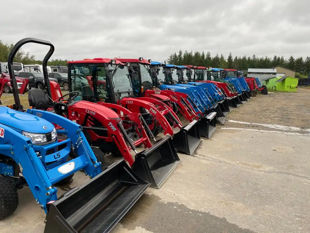 Gallery image 1 for Used USED Tractor