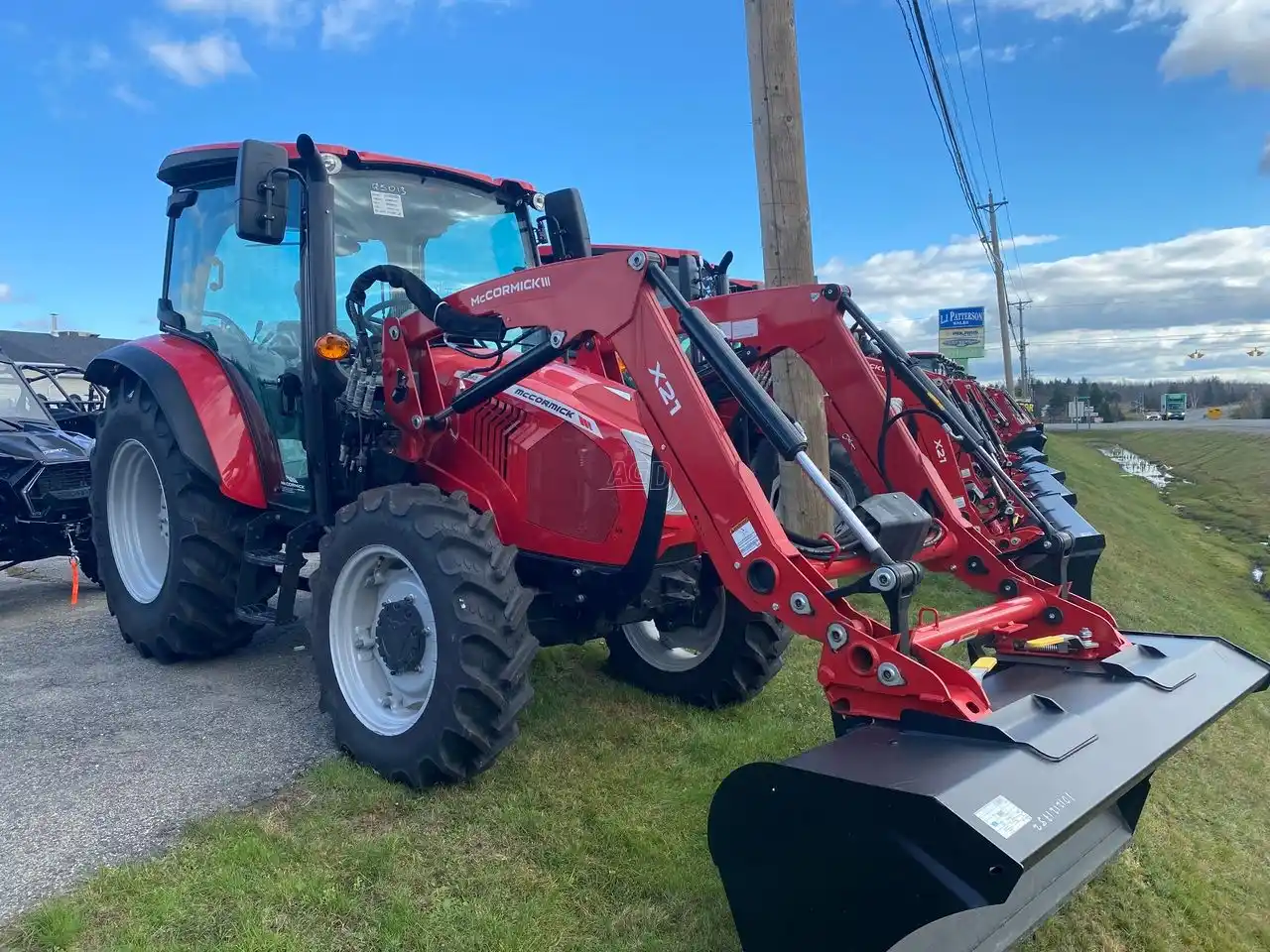 Gallery image 1 for New 2024 McCormick X4.80 Tractor
