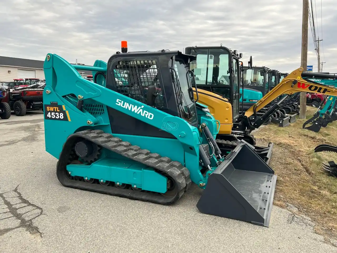 Gallery image 1 for New 2024 Sunward SWTL4538 Track Loader